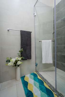 Serviced 1 Bed Apartment with En Suite at Argwings Kodhek image 6