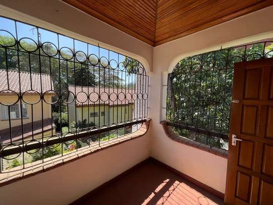 4 Bed House with En Suite in Kileleshwa image 15