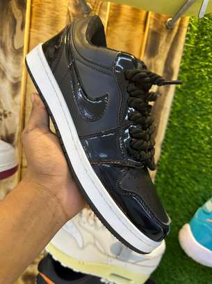 Air Jordan 1 with chunky laces image 8