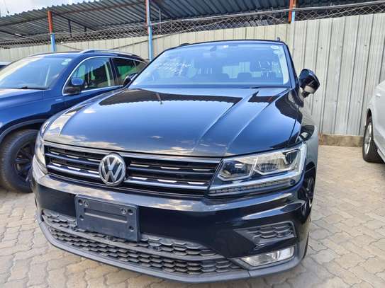 Volkswagen Tiguan black 2018 TSi image 1