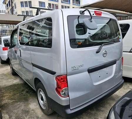 Nissan NV200 SIlver 2016 2wd image 4