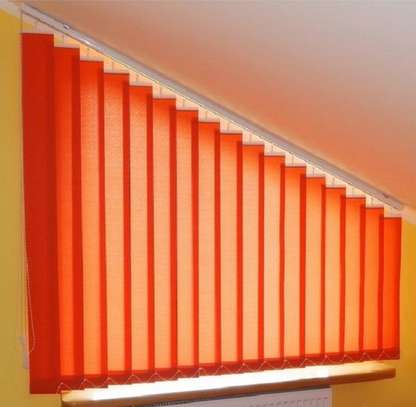 SLAT VERTICAL BLINDS image 1