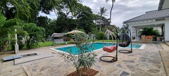 3 Bed Villa with En Suite at La-Marina Mtwapa image 7