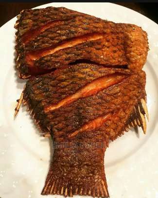 Fried tilapia fish image 2
