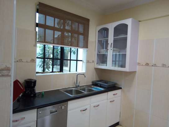 Serviced 2 Bed Apartment with En Suite at Nyari Central image 12