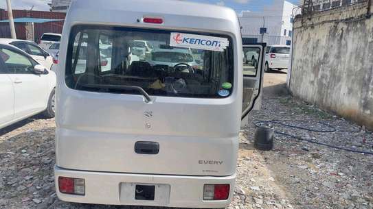 Suzuki every 2018model image 8