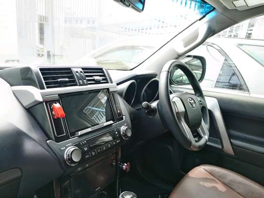 Toyota Prado TX petrol image 3