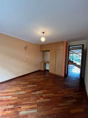 4 Bed House with En Suite at Lonyangalani Drive image 32