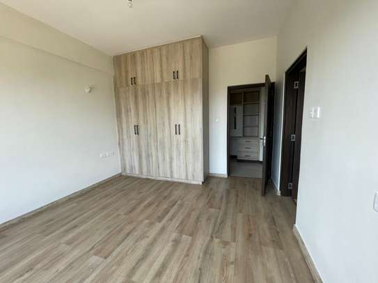 3 Bed Apartment with En Suite in Parklands image 3