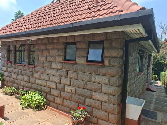 Furnished 2 Bed Apartment with En Suite at Close To Un image 20