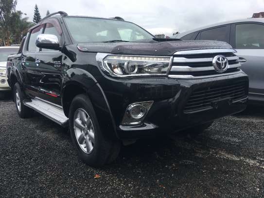 2011 TOYOTA HILUX NOT USED IN KENYA image 3