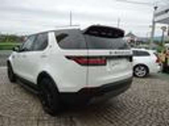 LAND ROVER DISCOVERY HSE image 6