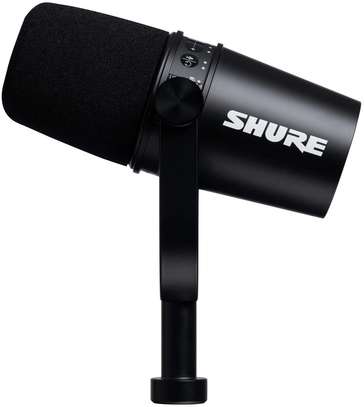 Shure MV7 USB Podcast Microphone for Podcasting, Recording, Live Streaming & Gaming, Built-In Headphone Output, All Metal USB/XLR Dynamic Mic, Voice-Isolating Technology, TeamSpeak Certified - Black image 2