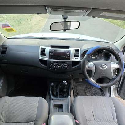 TOYOTA HILUX DOUBLE CAB 2014 image 4