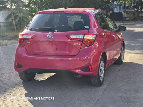 Toyota Vitz Jewela Maroon 2018 image 9