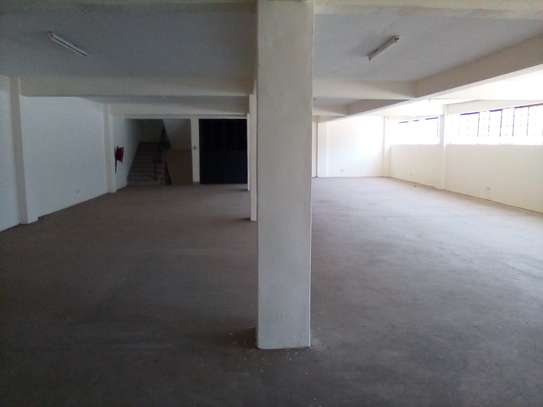 9,100 Sq Ft Godown To Let In Industrial Area image 7