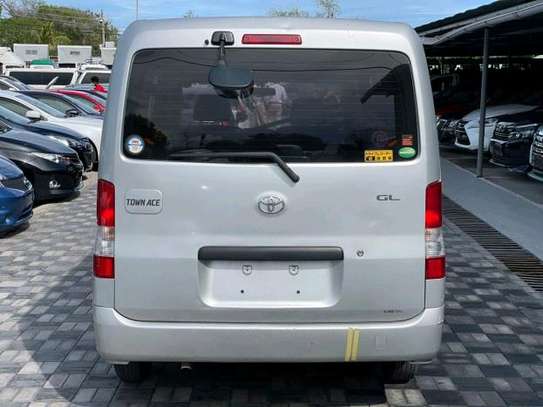 SILVER TOYOTA TOWNACE (MKOPO/HIRE PURCHASE ACCEPTED) image 5