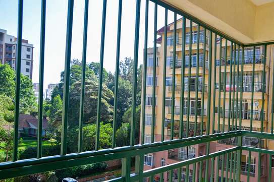 3 Bed Apartment with En Suite at Hatheru Road image 6