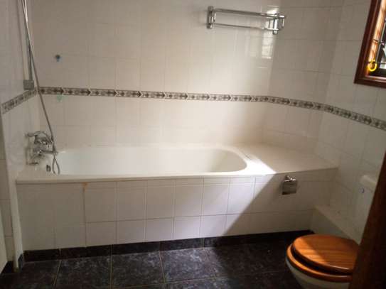 2 Bed Townhouse with En Suite at Kileleshwa image 13