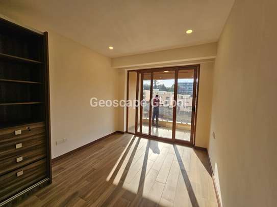 3 Bed Apartment with En Suite in Westlands Area image 5