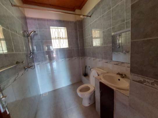 4 Bed House with En Suite at New Kitisuru image 37