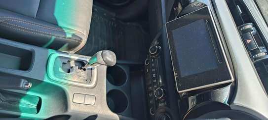 Toyota Hilux Double cabin 2017 4x4 image 7