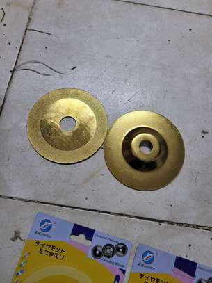 GLASS/CERAMIC CUTTING AND GRINDING DISCS  FOR SALE image 3
