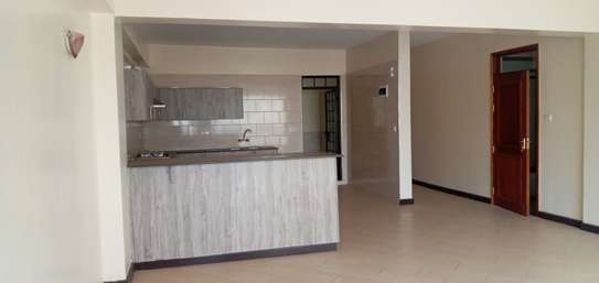 2 Bed Apartment with En Suite in Mountain View image 7