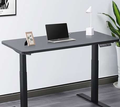 Office Desk: Electric Up and Down Adjustable Office Desk image 4