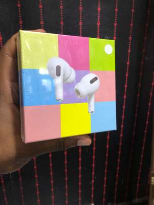 Bluetooth Wireless Earbuds image 3