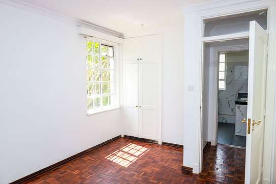 2 Bed Apartment with En Suite in Muthaiga image 7
