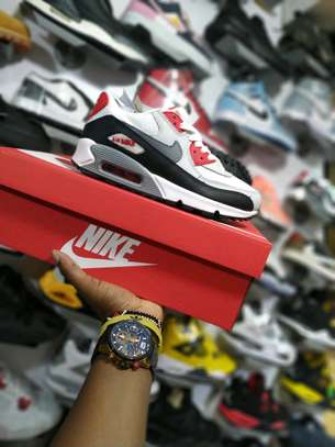 ??Nike Airmax 90 Sneakers
  Sizes.       36-39
 Prices.3400. image 1