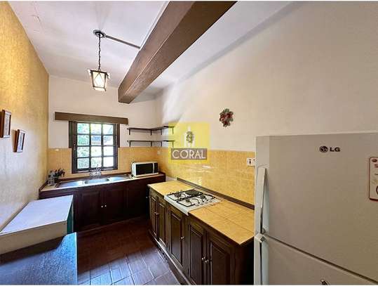 2 Bed House in Rosslyn image 4