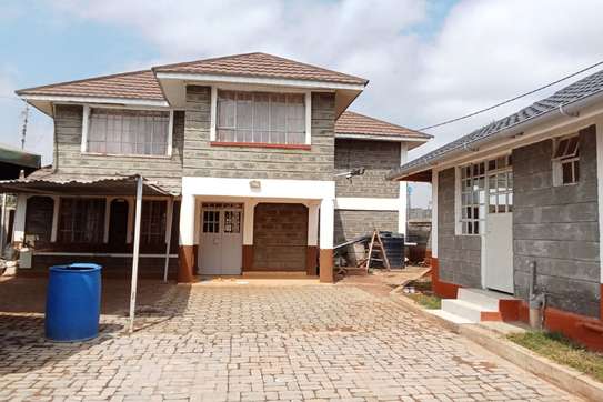 4 Bed House with En Suite in Syokimau image 8