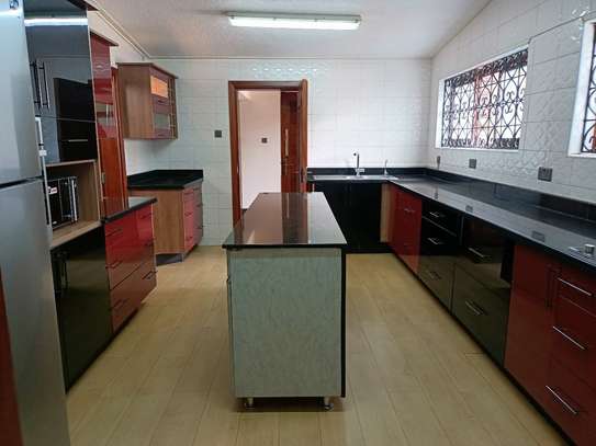 Furnished 6 bedroom house for rent in Gigiri image 6