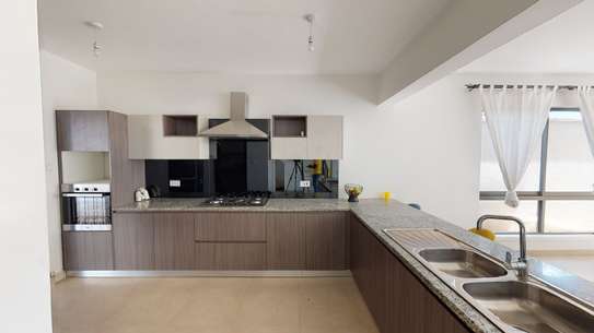 4 Bed House with En Suite at Gatewaymall image 26