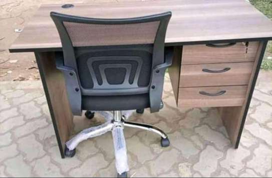 Top quality trendy office desk and chair image 6