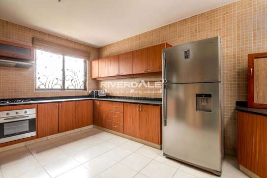 Furnished 3 Bed Apartment with En Suite in Parklands image 3