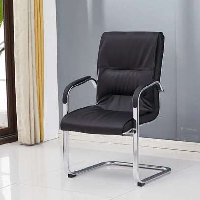 Black Leather Executive Boardroom Chair for Office image 4