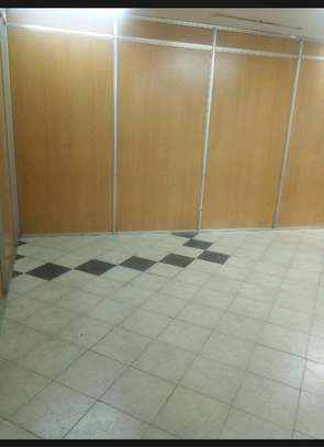 Affordable office to let Near Bazzah plaza Moi Avenue image 1