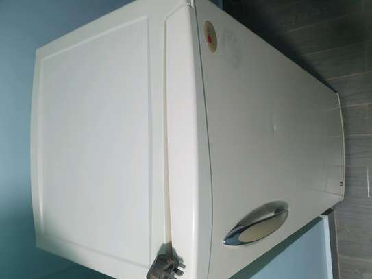LG Refrigerator image 5