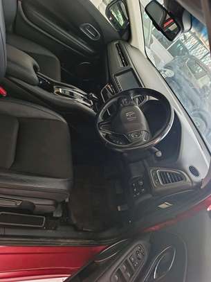 Honda vezel hybrid image 4