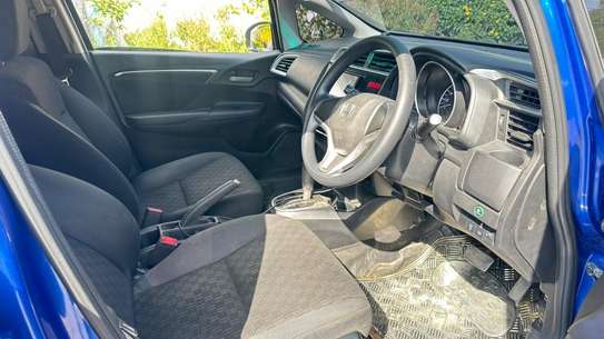 Honda fit KDH image 4