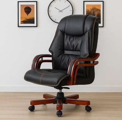 Director’s Executive Office Seat image 4