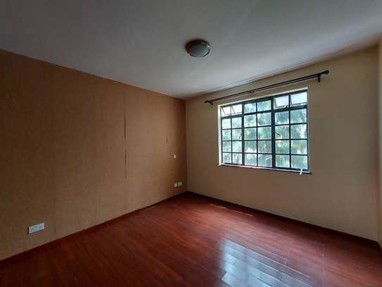 3 Bed Apartment with En Suite at Fourways Junction Estate image 6