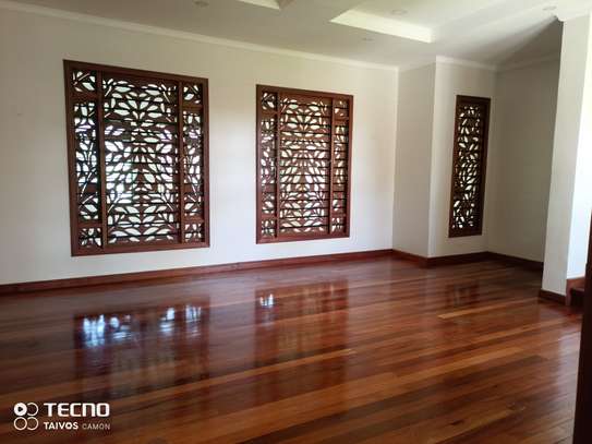 6 Bed House with En Suite at Off Ruaka Rd image 12