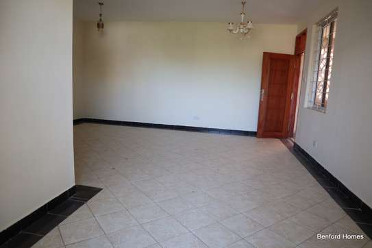 2 Bed Apartment with En Suite in Mtwapa image 19