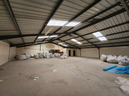 12000 ft² warehouse for rent in Juja image 4