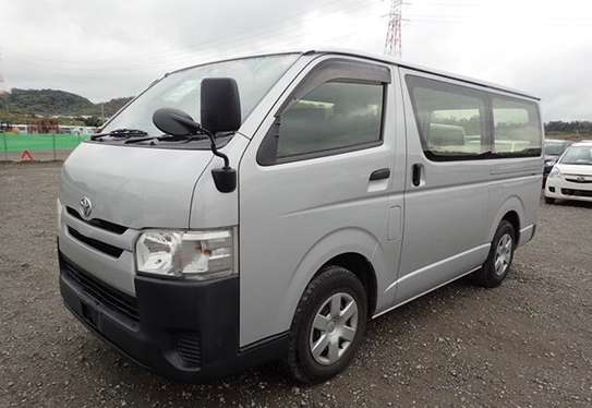 TOYOTA HIACE AUTO PETROL (we accept hire purchase) image 9