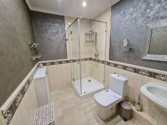 1 Bed Apartment with En Suite at East Church Road image 7